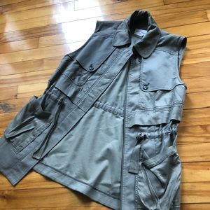 Club Monaco cotton canvas vest in Khaki